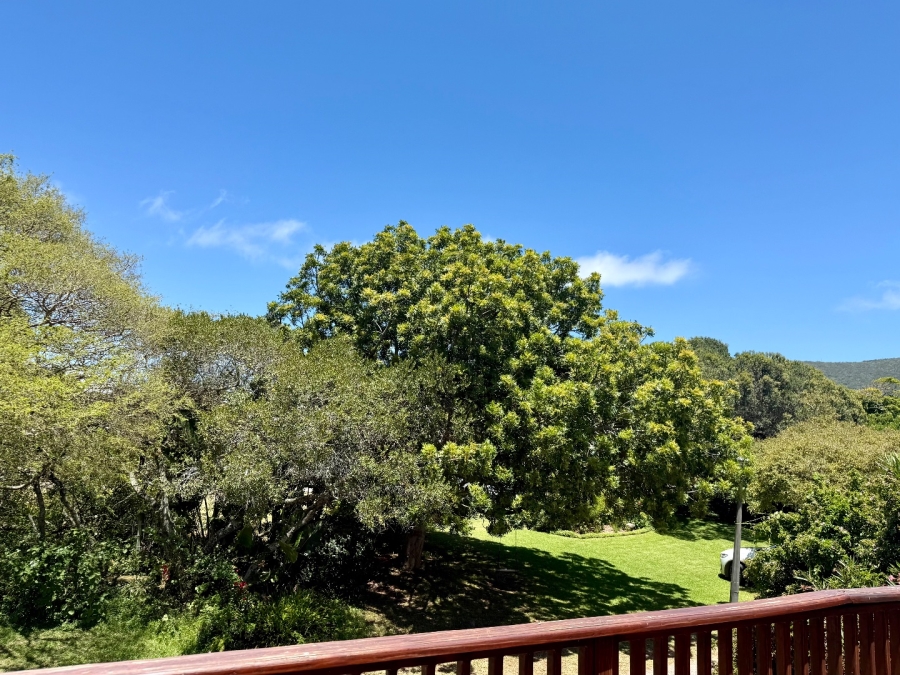 6 Bedroom Property for Sale in Leisure Isle Western Cape